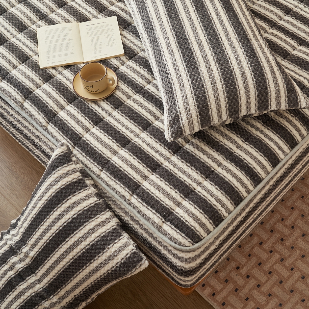 91家纺网 家纺一手货源 找家纺 （总）爱乐 豆豆绒夹棉床笠 牛奶绒床笠