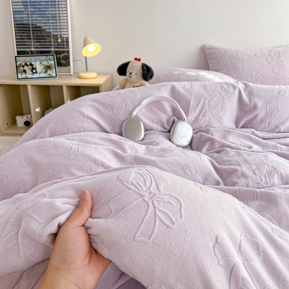 91家纺网 家纺一手货源 找家纺 （总）耀悦家纺 2025新款INS博主风立体A类全消光雕花牛奶绒四件套加厚韩系系列