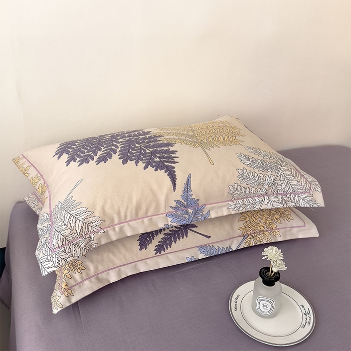 91家纺网 家纺一手货源 找家纺 优品阁 2024新款亲肤舒适全棉磨毛四件套学生三件套系列 岸边蒲草-紫