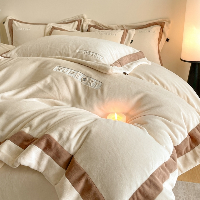 91家纺网 家纺一手货源 找家纺 （总）雅萱家纺 2025新款300g全消光牛奶绒四件套