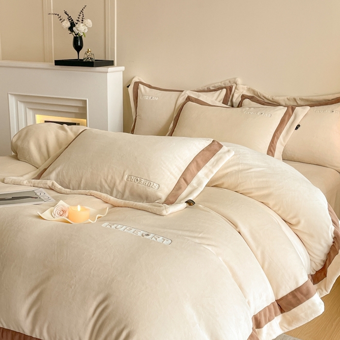 91家纺网 家纺一手货源 找家纺 （总）雅萱家纺 2025新款300g全消光牛奶绒四件套