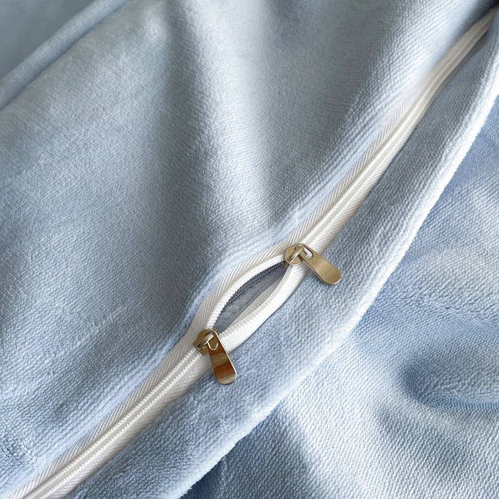 91家纺网 家纺一手货源 找家纺 雅萱家纺 2025新款300g全消光牛奶绒四件套 鲁珀特-蓝色