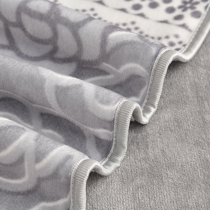 91家纺网 家纺一手货源 找家纺 绘萱2025新品爆款8斤包边印花牛奶绒四件套床裙款法莱绒金貂貂狐 玫瑰花语-灰