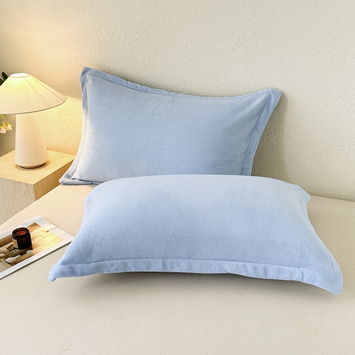 91家纺网 家纺一手货源 找家纺 百寐 2025新款纯色牛奶绒抗静电加厚保暖信封加大50*80/48*74/40*60 天空蓝