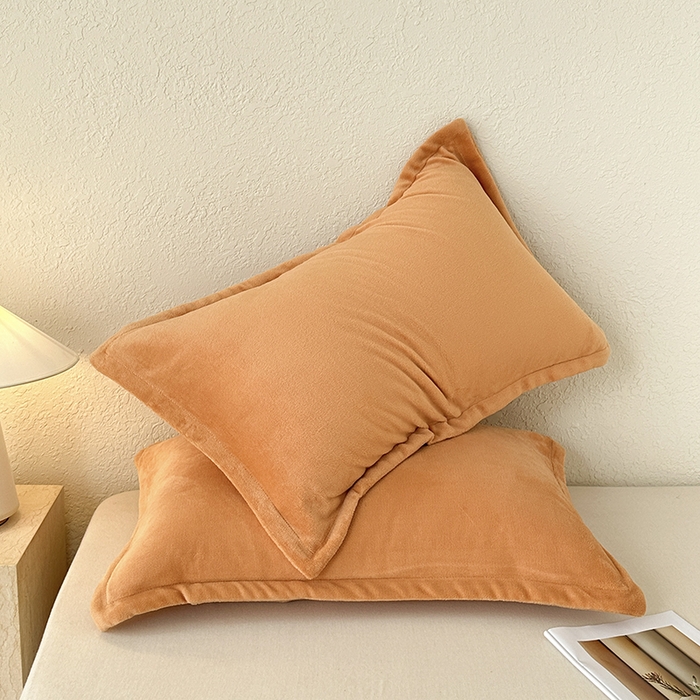 91家纺网 家纺一手货源 找家纺 百寐 2025新款纯色牛奶绒抗静电加厚保暖信封加大50*80/48*74/40*60 星辰橘