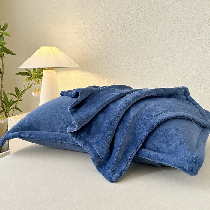 91家纺网 家纺一手货源 找家纺 百寐 2025新款纯色牛奶绒抗静电加厚保暖信封加大50*80/48*74/40*60 深海蓝