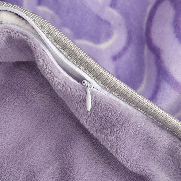 91家纺网 家纺一手货源 找家纺 绘萱2025新品爆款8斤包边印花牛奶绒四件套床裙款法莱绒金貂貂狐 玫瑰花语-紫