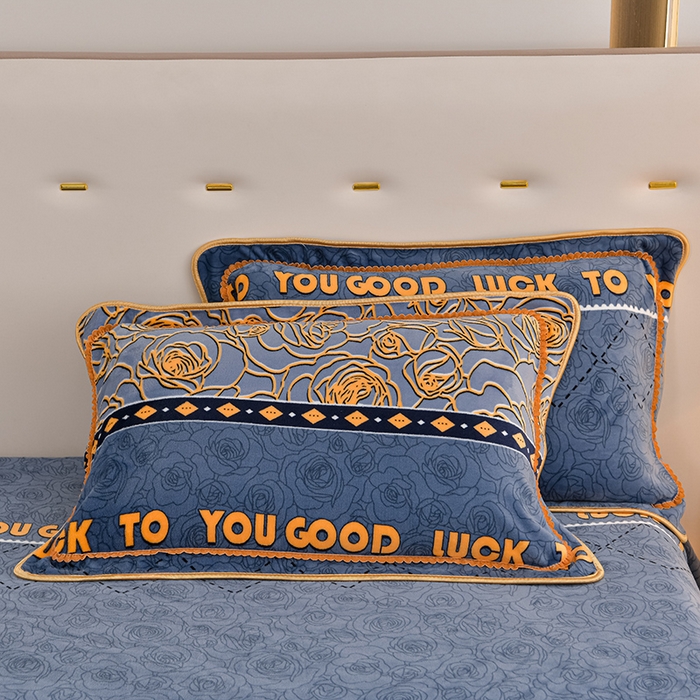 91家纺网 家纺一手货源 找家纺 绘萱2025新品爆款8斤包边印花牛奶绒四件套床裙款法莱绒金貂貂狐 玫瑰物语