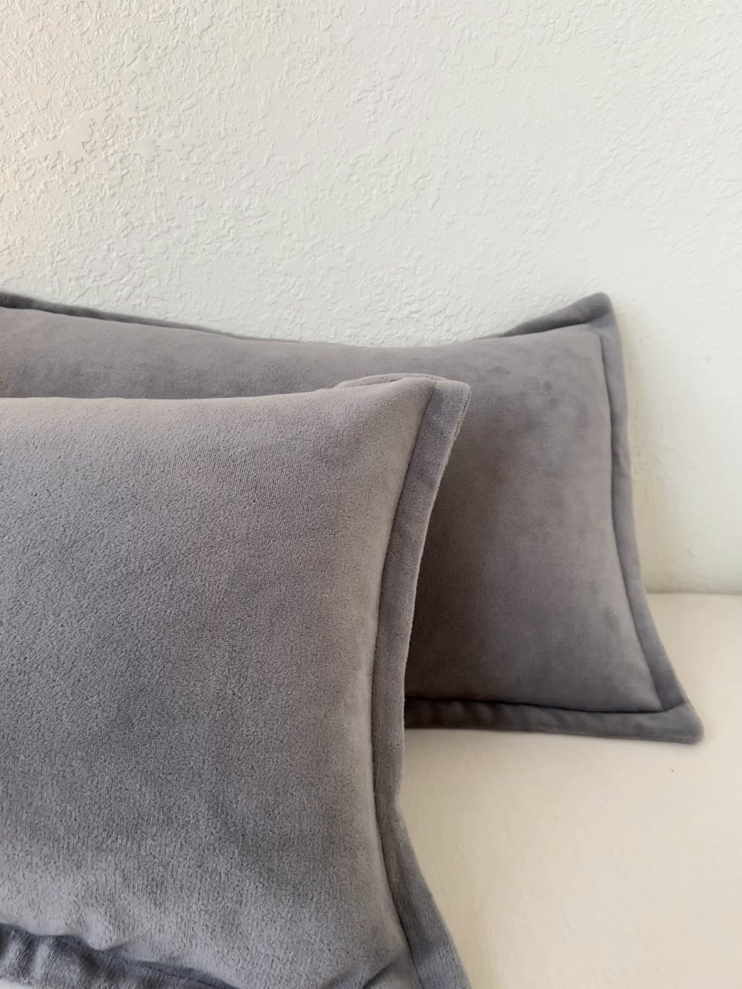 91家纺网 家纺一手货源 找家纺 百寐 2025新款纯色牛奶绒抗静电加厚保暖信封加大50*80/48*74/40*60 绅士灰