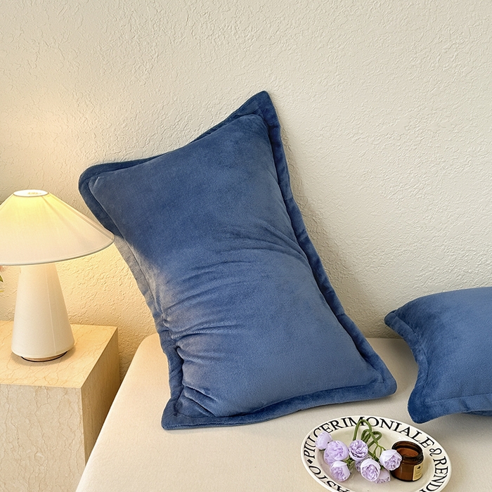 91家纺网 家纺一手货源 找家纺 百寐 2025新款纯色牛奶绒抗静电加厚保暖信封加大50*80/48*74/40*60 深海蓝