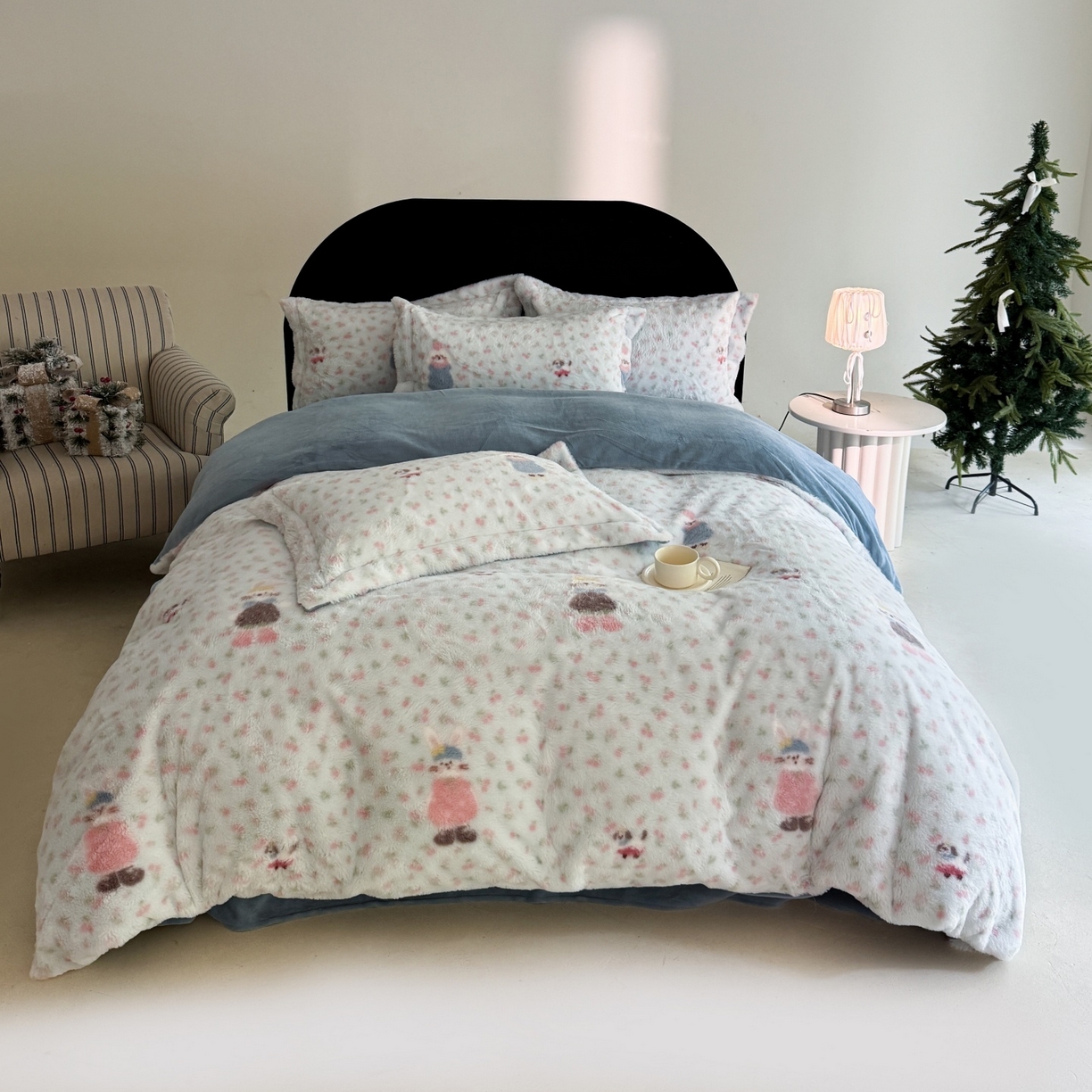 91家纺网 家纺一手货源 找家纺 （总）7V 2025新款A类兔毛绒印花床单四件套夹棉床盖床笠四件套全工艺牛奶绒   