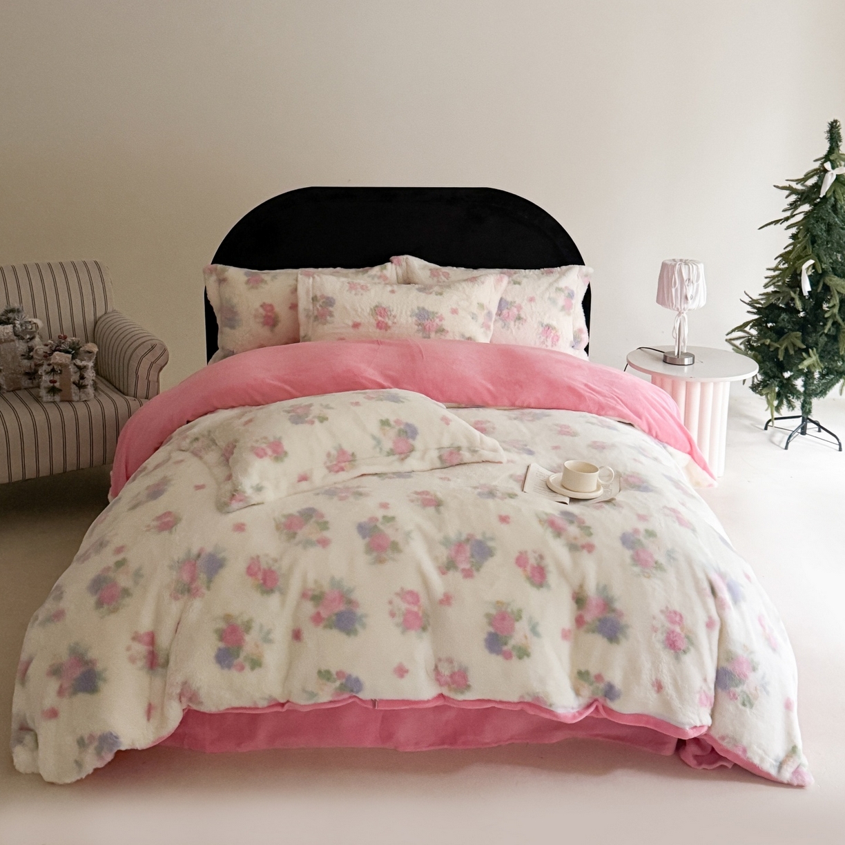 91家纺网 家纺一手货源 找家纺 （总）7V 2025新款A类兔毛绒印花床单四件套夹棉床盖床笠四件套全工艺牛奶绒   