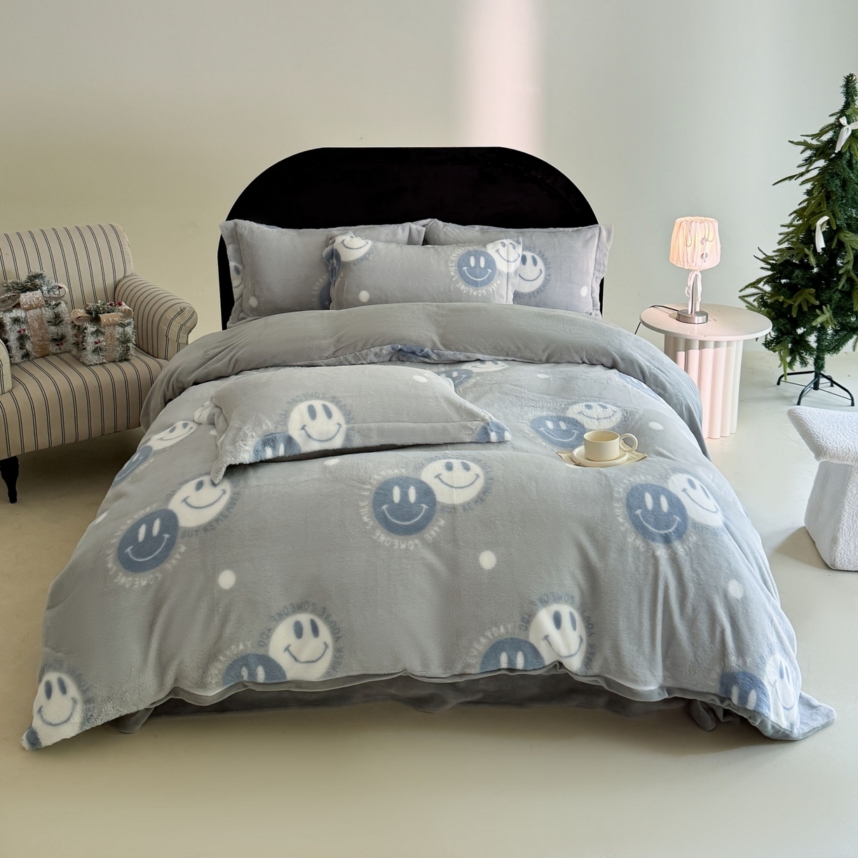 91家纺网 家纺一手货源 找家纺 （总）7V 2025新款A类兔毛绒印花床单四件套夹棉床盖床笠四件套全工艺牛奶绒   