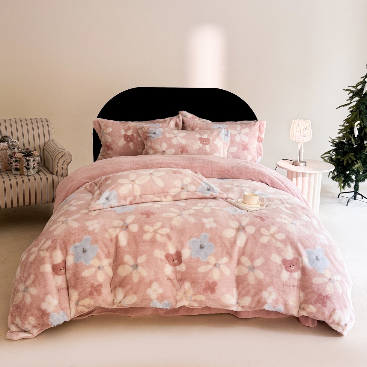 7V 2025新款A类兔毛绒印花床单四件套夹棉床盖床笠四件套全工艺牛奶绒 典雅风范