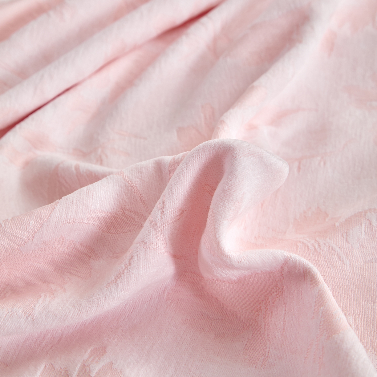 91家纺网 家纺一手货源 找家纺 润肤居 2025新款雪尼尔棉绒大提花四件套 蜂鸣半夏-淡绯