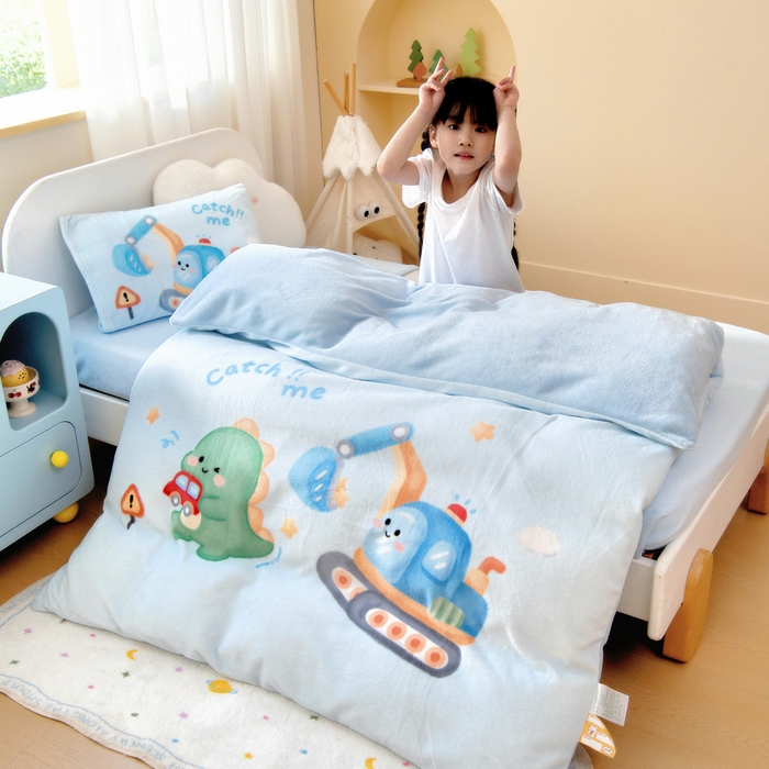 91家纺网 家纺一手货源 找家纺 鱼宝 2025新款大版牛奶绒三件套六件套多件套-彩绘系列 卡通挖机