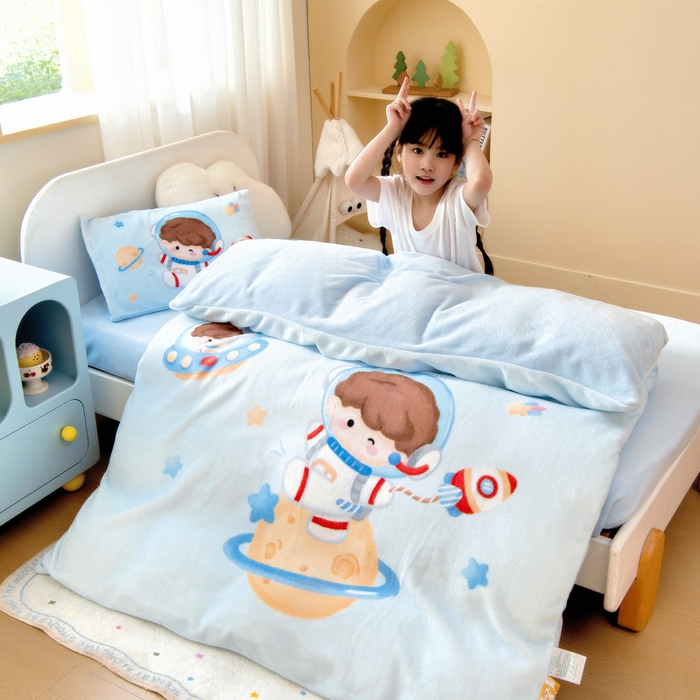 91家纺网 家纺一手货源 找家纺 鱼宝 2025新款大版牛奶绒三件套六件套多件套-彩绘系列 月球王子