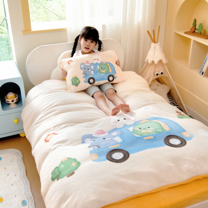 91家纺网 家纺一手货源 找家纺 鱼宝 2025新款大版牛奶绒三件套六件套多件套-彩绘系列 小巴士