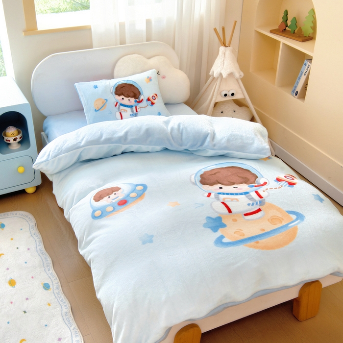 91家纺网 家纺一手货源 找家纺 鱼宝 2025新款大版牛奶绒三件套六件套多件套-彩绘系列 月球王子