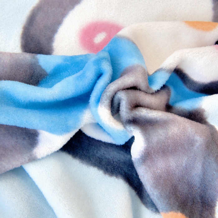 91家纺网 家纺一手货源 找家纺 鱼宝 2025新款大版牛奶绒三件套六件套多件套-彩绘系列 一只企鹅