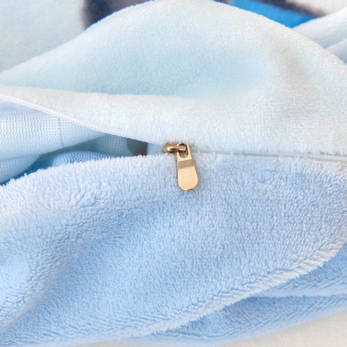 91家纺网 家纺一手货源 找家纺 鱼宝 2025新款大版牛奶绒三件套六件套多件套-彩绘系列 一只企鹅