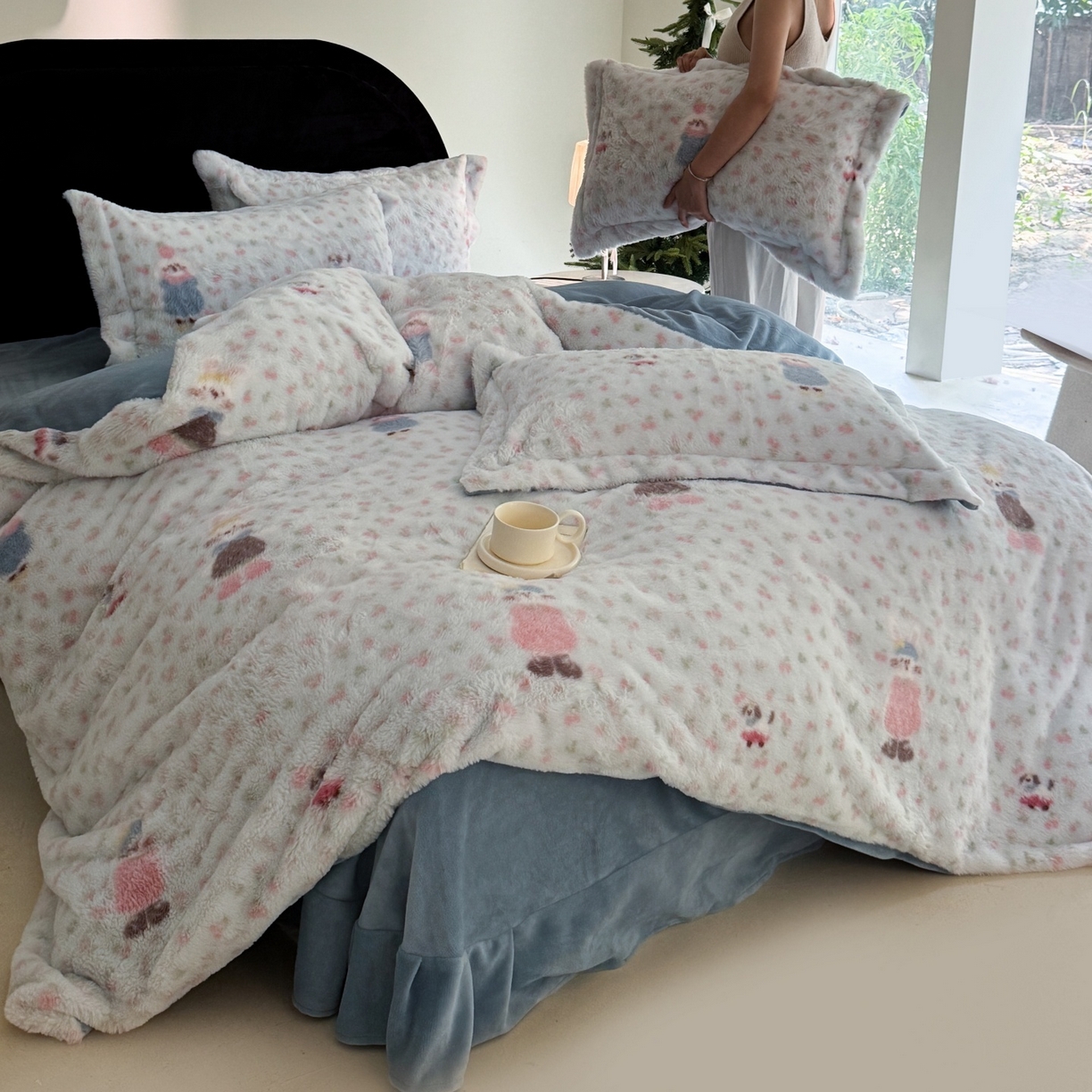 91家纺网 家纺一手货源 找家纺 7V 2025新款A类兔毛绒印花床单四件套夹棉床盖床笠四件套全工艺牛奶绒    绒毛兔偶