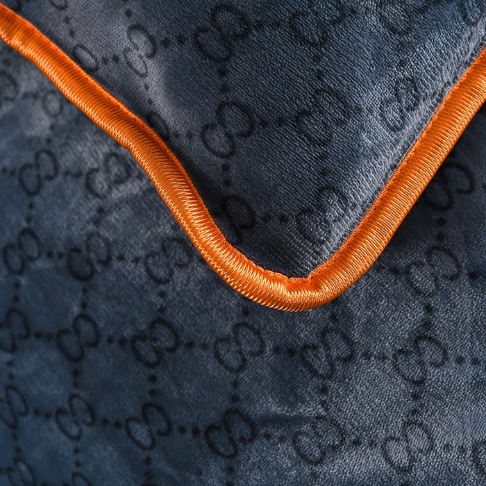 91家纺网 家纺一手货源 找家纺 绘萱2025新品爆款8斤包边印花牛奶绒四件套床裙款法莱绒金貂貂狐 三生有杏