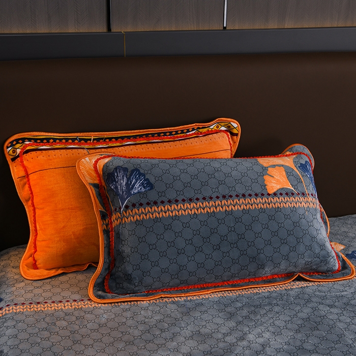 91家纺网 家纺一手货源 找家纺 绘萱2025新品爆款8斤包边印花牛奶绒四件套床裙款法莱绒金貂貂狐 三生有杏