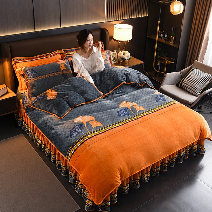 91家纺网 家纺一手货源 找家纺 绘萱2025新品爆款8斤包边印花牛奶绒四件套床裙款法莱绒金貂貂狐 三生有杏