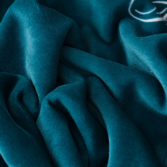 91家纺网 家纺一手货源 找家纺 绘萱2025新品爆款8斤包边印花牛奶绒四件套床裙款法莱绒金貂貂狐 森林鹿