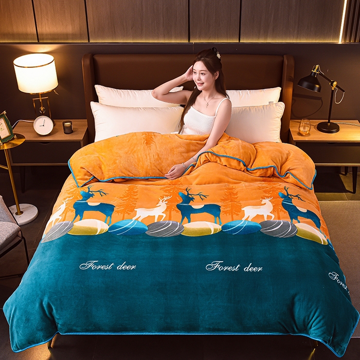 91家纺网 家纺一手货源 找家纺 绘萱2025新品爆款8斤包边印花牛奶绒四件套床裙款法莱绒金貂貂狐 森林鹿