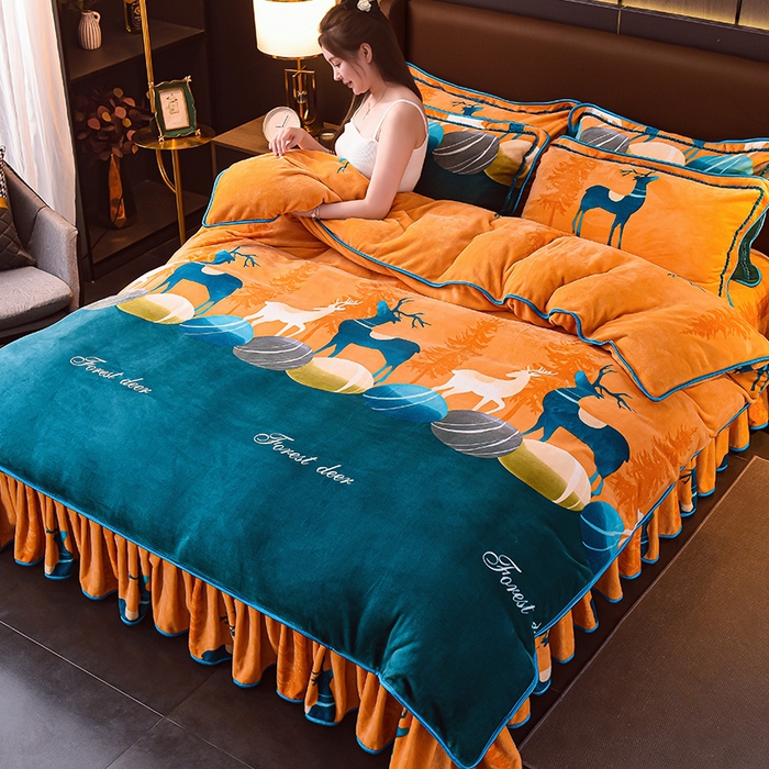 91家纺网 家纺一手货源 找家纺 绘萱2025新品爆款8斤包边印花牛奶绒四件套床裙款法莱绒金貂貂狐 森林鹿