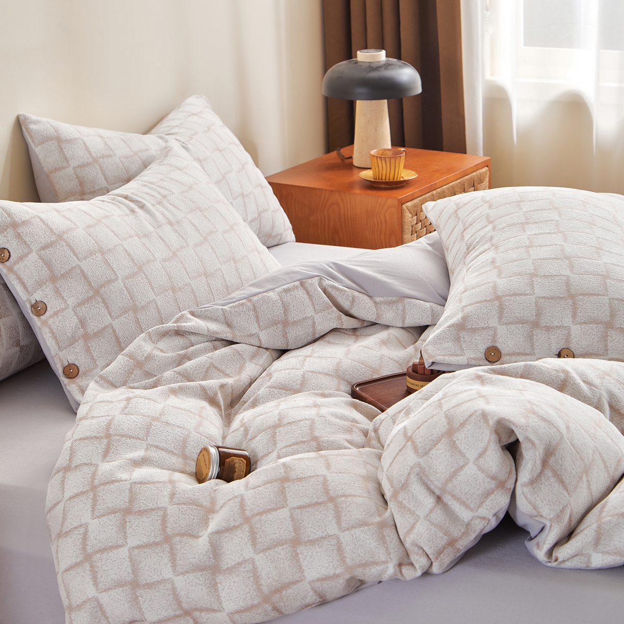 91家纺网 家纺一手货源 找家纺 润肤居 2025新款雪尼尔棉绒大提花四件套 洛西雅-橡树棕