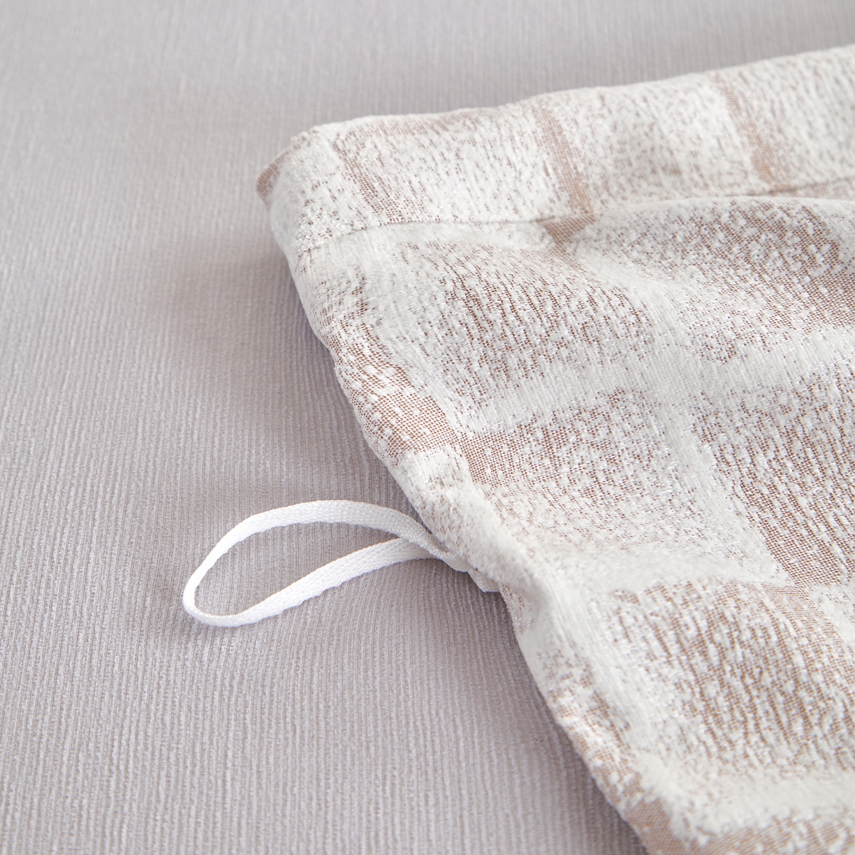 91家纺网 家纺一手货源 找家纺 润肤居 2025新款雪尼尔棉绒大提花四件套 洛西雅-橡树棕