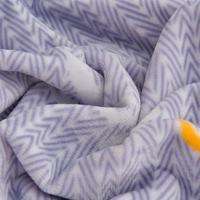 91家纺网 家纺一手货源 找家纺 绘萱2025新品爆款8斤包边印花牛奶绒四件套床裙款法莱绒金貂貂狐 跳动波点