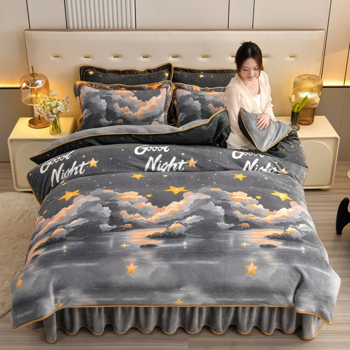 91家纺网 家纺一手货源 找家纺 绘萱2025新品爆款8斤包边印花牛奶绒四件套床裙款法莱绒金貂貂狐 星河