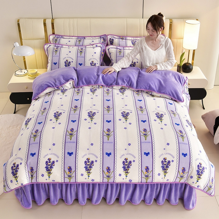 91家纺网 家纺一手货源 找家纺 绘萱2025新品爆款8斤包边印花牛奶绒四件套床裙款法莱绒金貂貂狐 薰衣浪漫