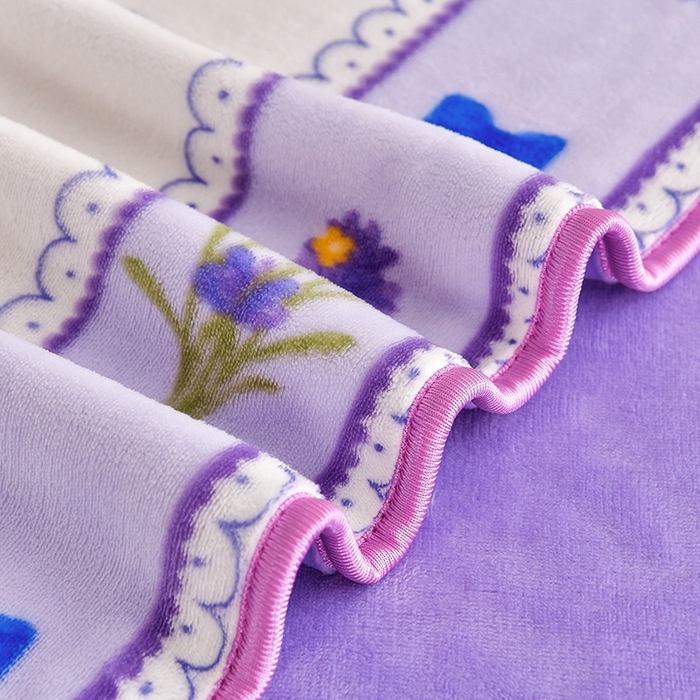 91家纺网 家纺一手货源 找家纺 绘萱2025新品爆款8斤包边印花牛奶绒四件套床裙款法莱绒金貂貂狐 薰衣浪漫