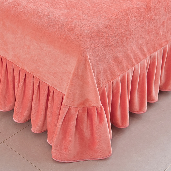 91家纺网 家纺一手货源 找家纺 绘萱2025新品爆款8斤包边印花牛奶绒四件套床裙款法莱绒金貂貂狐 叶语浪漫-粉