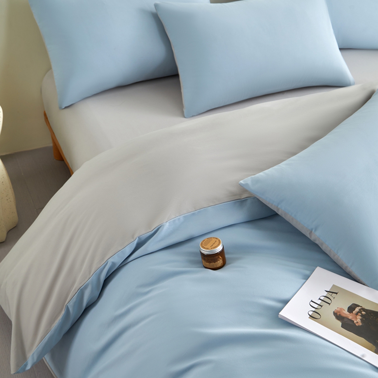 91家纺网 家纺一手货源 找家纺 润肤居 2025新款全棉纯色双拼加厚磨毛四件套 碧空蓝+浅灰