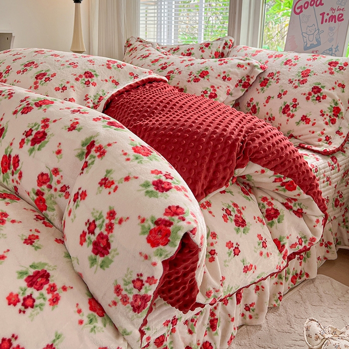 91家纺网 家纺一手货源 找家纺 一比一 2025新款加厚保暖豆豆牛奶绒床盖款四件套玫瑰之约 - 白