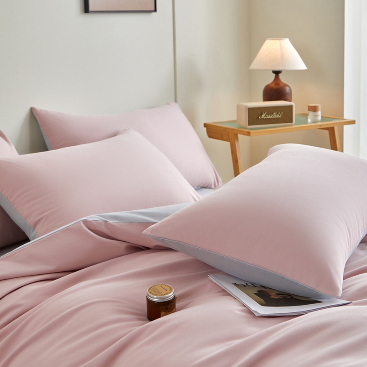 91家纺网 家纺一手货源 找家纺 润肤居 2025新款全棉纯色双拼加厚磨毛四件套 豆沙+浅灰