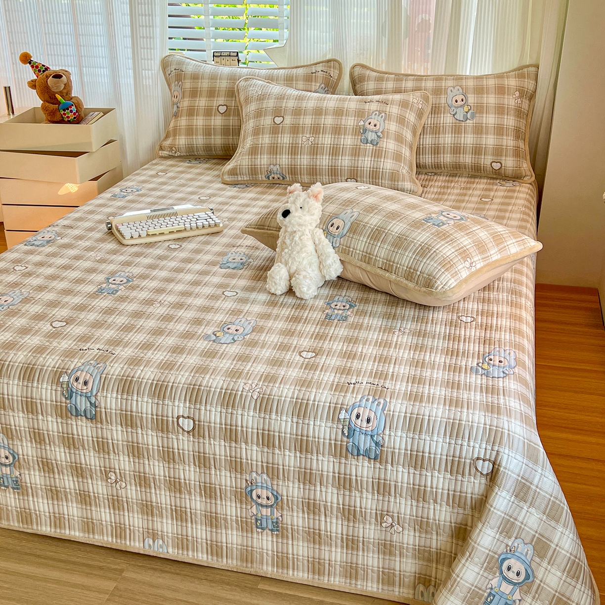 91家纺网 家纺一手货源 找家纺 X猫先生 2025新品棉加绒床盖一面全棉一面牛奶绒床盖炕盖加厚床单床垫四季款系列二 拉布兔兔（A棉B绒）