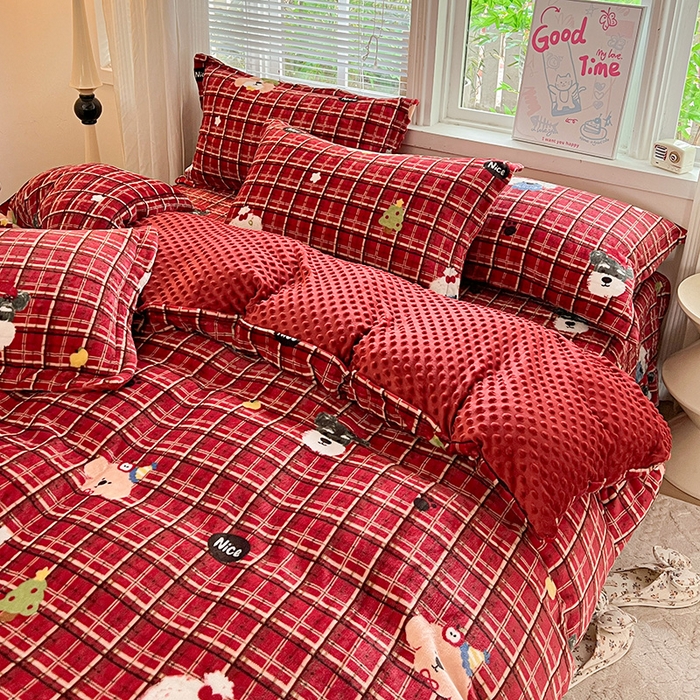 91家纺网 家纺一手货源 找家纺 一比一 2025新款加厚保暖豆豆牛奶绒床盖款四件套奥丁派对