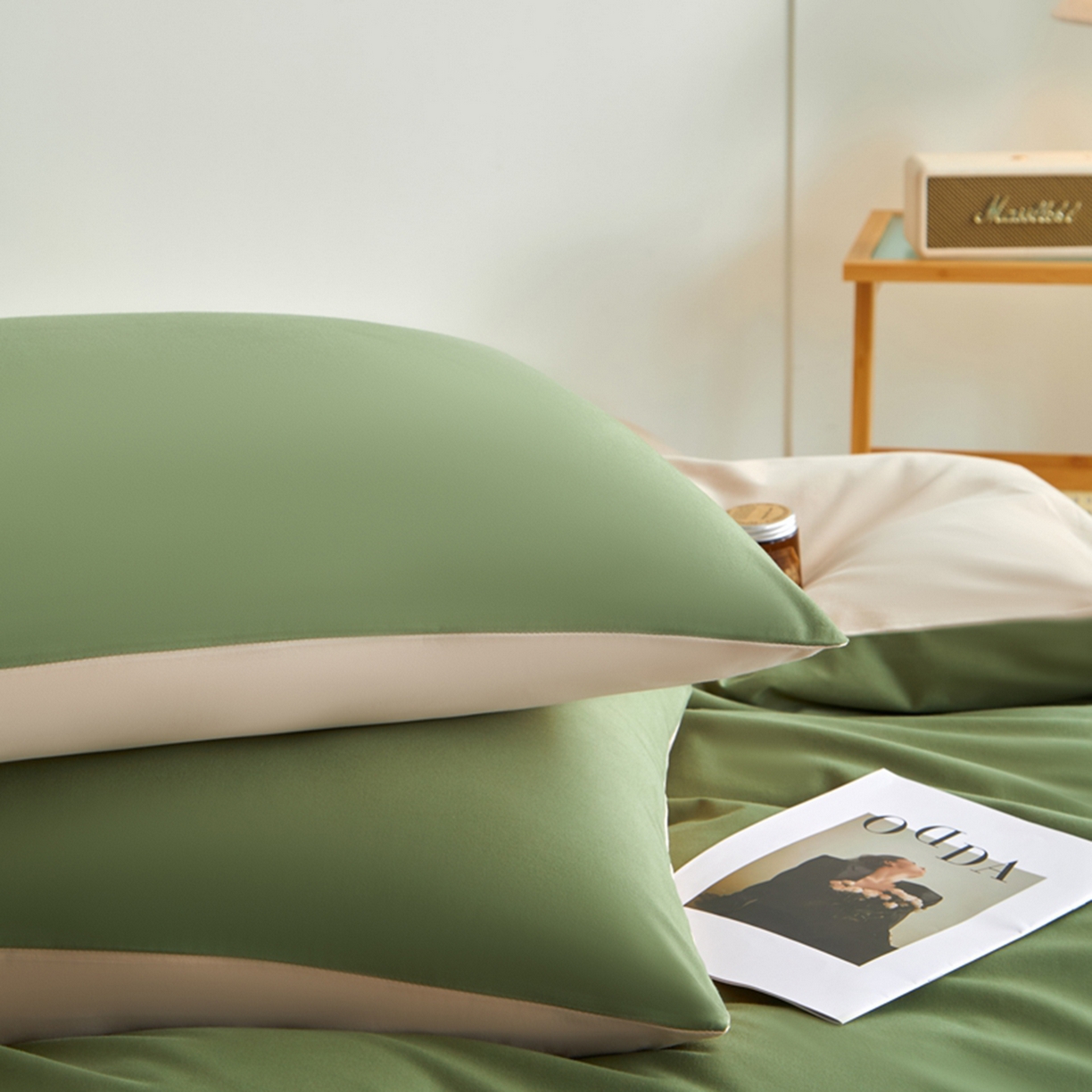 91家纺网 家纺一手货源 找家纺 润肤居 2025新款全棉纯色双拼加厚磨毛四件套 复古绿+杏驼色