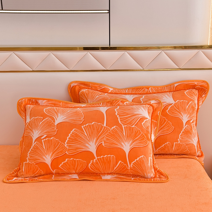 91家纺网 家纺一手货源 找家纺 绘萱2025新品爆款8斤包边印花牛奶绒四件套床裙款法莱绒金貂貂狐 银杏叶语-桔