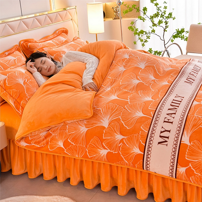 91家纺网 家纺一手货源 找家纺 绘萱2025新品爆款8斤包边印花牛奶绒四件套床裙款法莱绒金貂貂狐 银杏叶语-桔