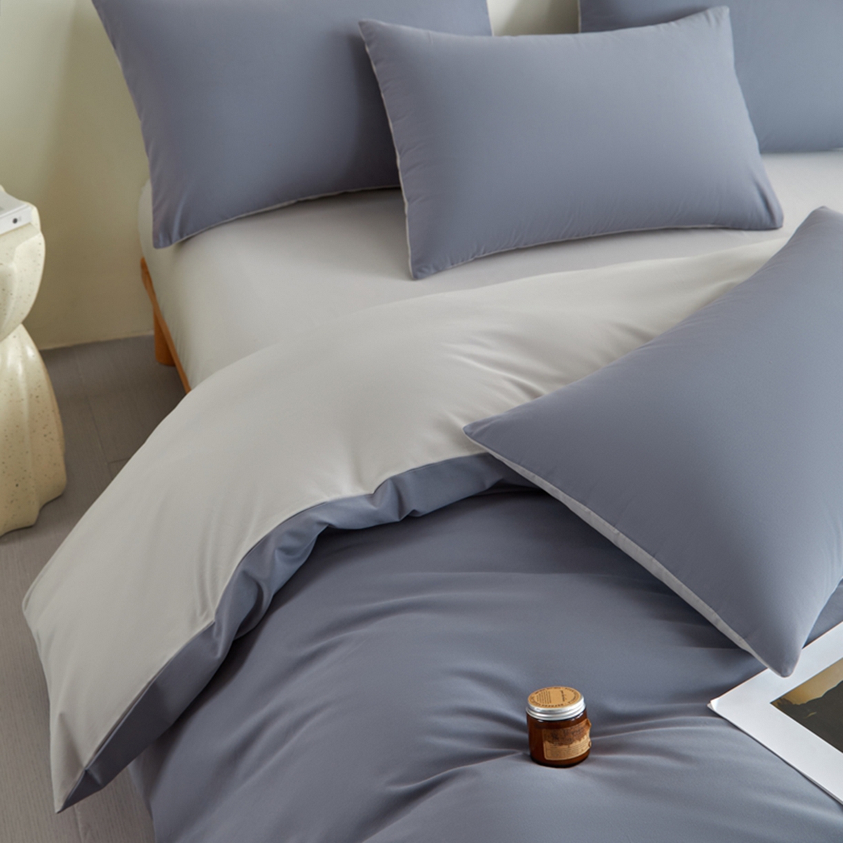 91家纺网 家纺一手货源 找家纺 润肤居 2025新款全棉纯色双拼加厚磨毛四件套 蓝莓+浅灰