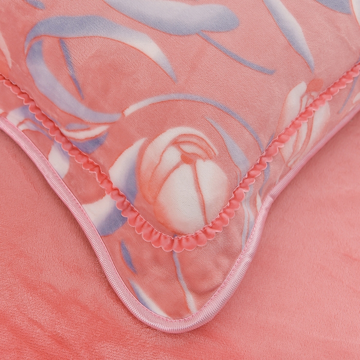 91家纺网 家纺一手货源 找家纺 绘萱2025新品爆款8斤包边印花牛奶绒四件套床裙款法莱绒金貂貂狐 郁金香