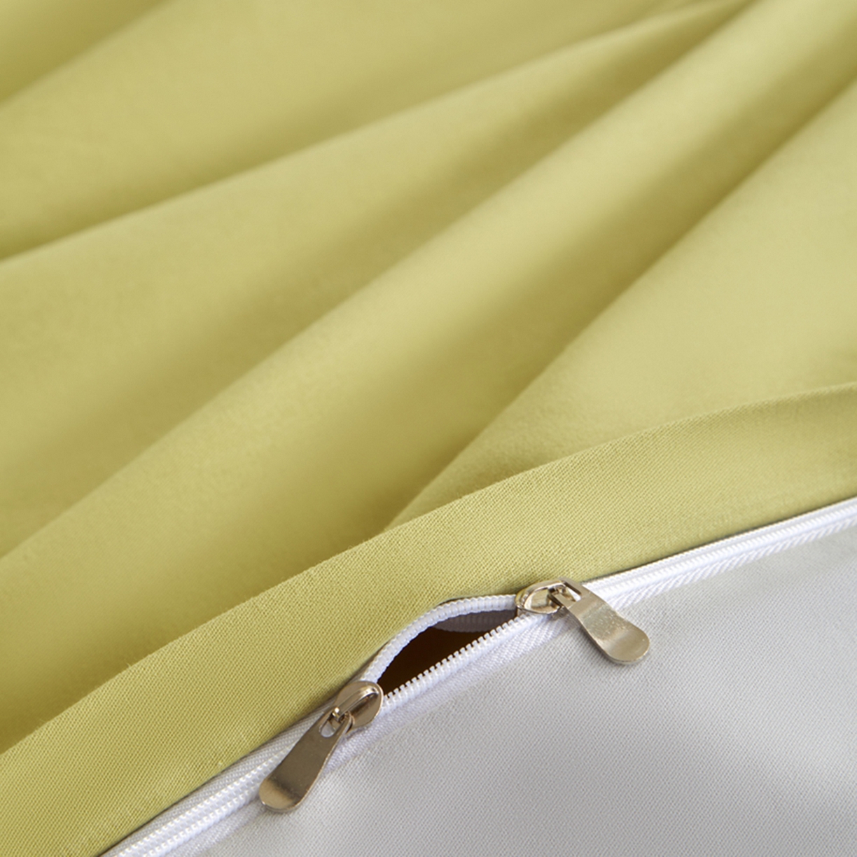 91家纺网 家纺一手货源 找家纺 润肤居 2025新款全棉纯色双拼加厚磨毛四件套 尼罗绿+浅灰